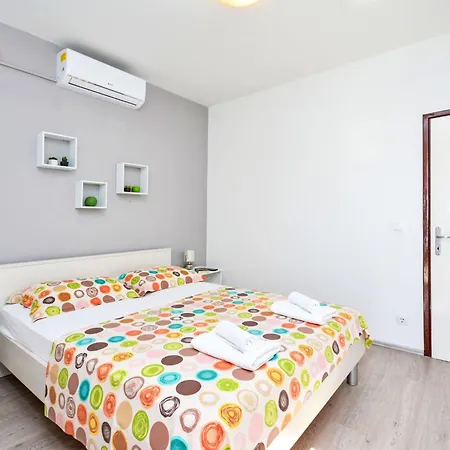 Teo By Interhome
