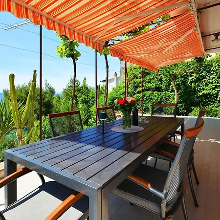 Teo By Interhome